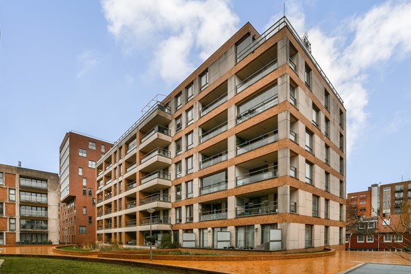 For sale: Teakhout 91, 1507EM Zaandam